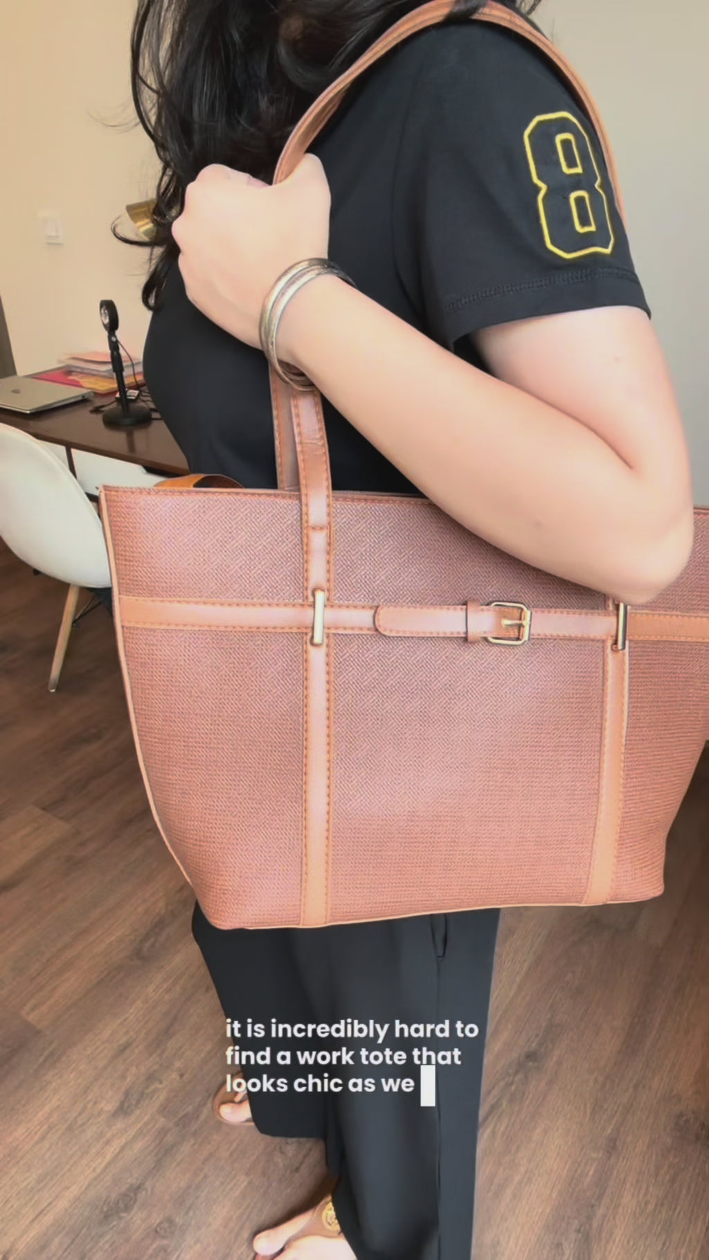 brown aira tote bag 